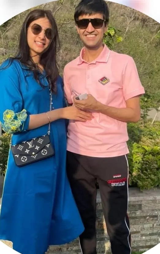 Nikita Singhal & Akash Aggarwal